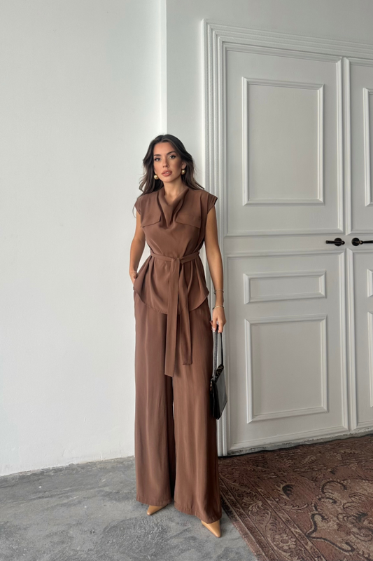 TENCEL MODAL KOLSUZ BLUZ KAPALI CEP DETAYLI DÖKÜMLÜ - PANTOLON TAKIM - Kahverengi