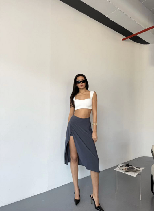 Çepli Şortlu Yırtmaçlı Etek - Gri