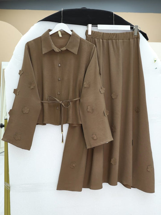 Kolları Ve Eteği Çiçekli Beli Bağcıklı Gömlek Etek İkili Modal Takım -Kahve