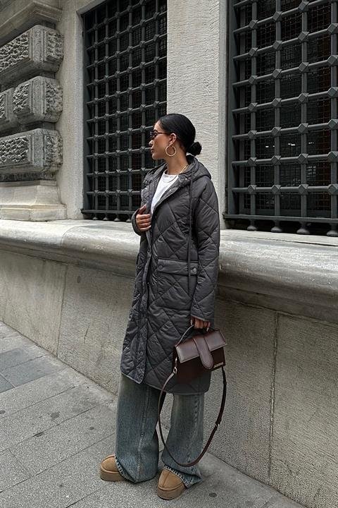 Fermuar Ve Kapşonlu Uzun Kapitone Mont 7062