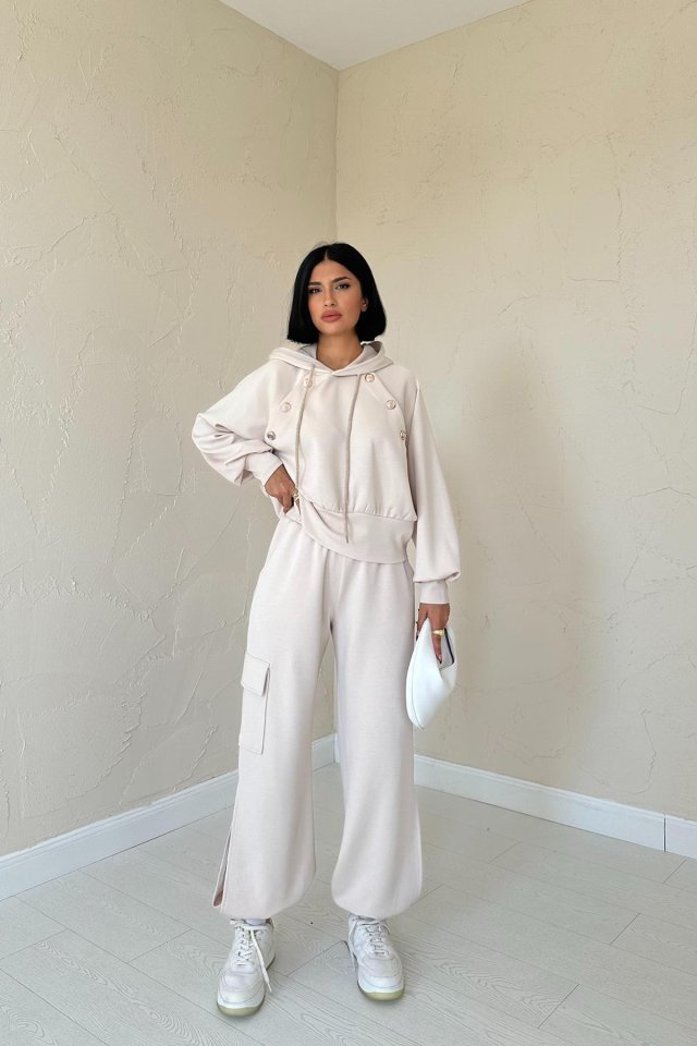 Bej Kapüşonlu Sweatshirt Ve Kargo Pantolon Takım