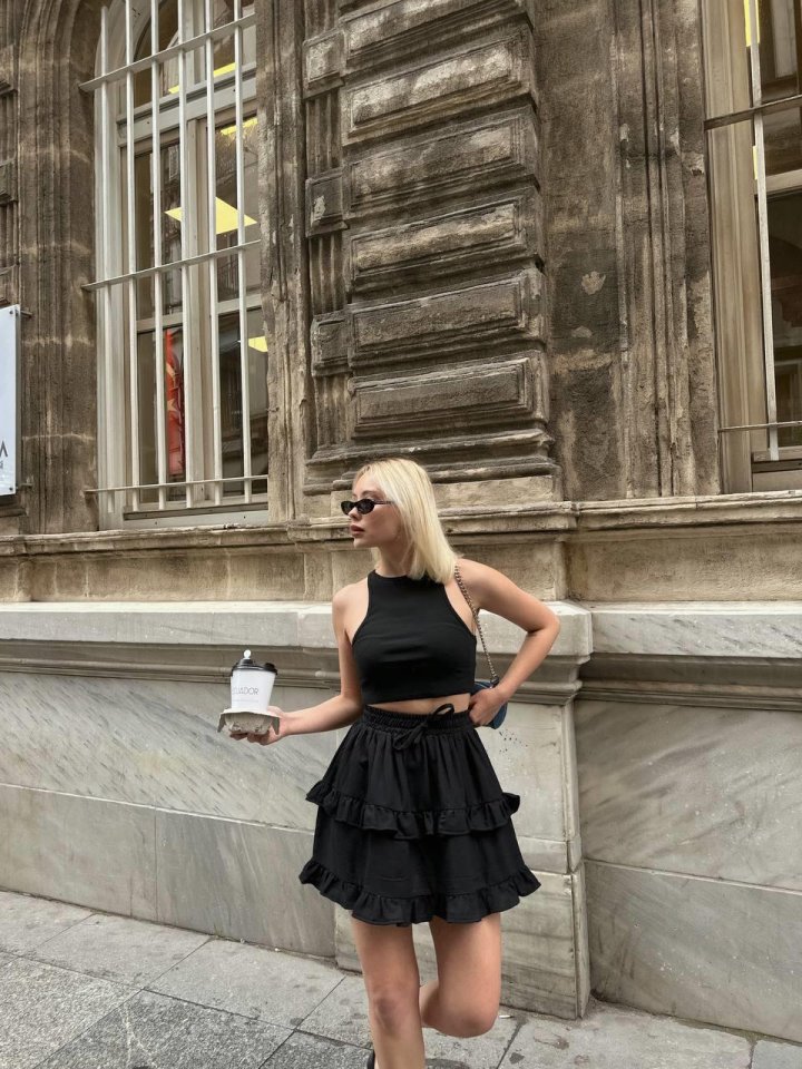 BEL LASTİKLİ KAT FIRFIR DETAYLI KISA ETEK - Siyah