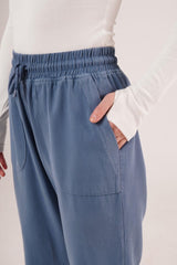 Bağlama Detaylı Cepli Mavi Pantolon