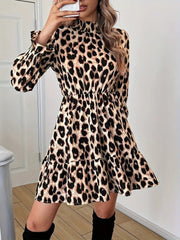 Kadın Uzun Kollu Yarı Balıkçı Yaka Leopar Desenli Modal Mini Elbise