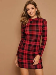 Kadın Uzun Kollu Yarım Balıkçı Yaka Ekose Desen Mini Dalgıç Elbise