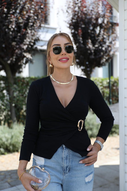 Kadın Uzun Kollu Kruvaze Yakalı Toka Detaylı Viskon Bluz