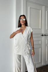 KETEN PULLU KRUVAZE BAĞLAMALI BLUZ - PANTOLON TAKIM - Ham