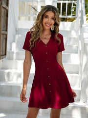 Kadın Kısa Kollu V Yaka önü Düğmeli Viskon Elbise