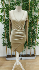 Kadın Uzun Kollu Kruvaze Yaka Kısa Kadife Elbise