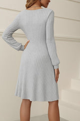 Kadın Uzun Kollu Kare Yaka Düğmeli Kısa şardonlu Iki Iplik Mini Elbise