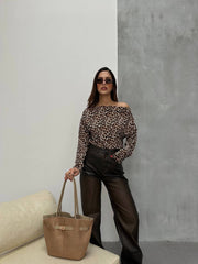 Kadın Leopar Desenli Düşük Omuzlu Bluz