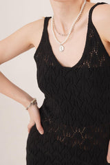 Ajurlu V Yaka Püskül Detaylı Krem Elbise