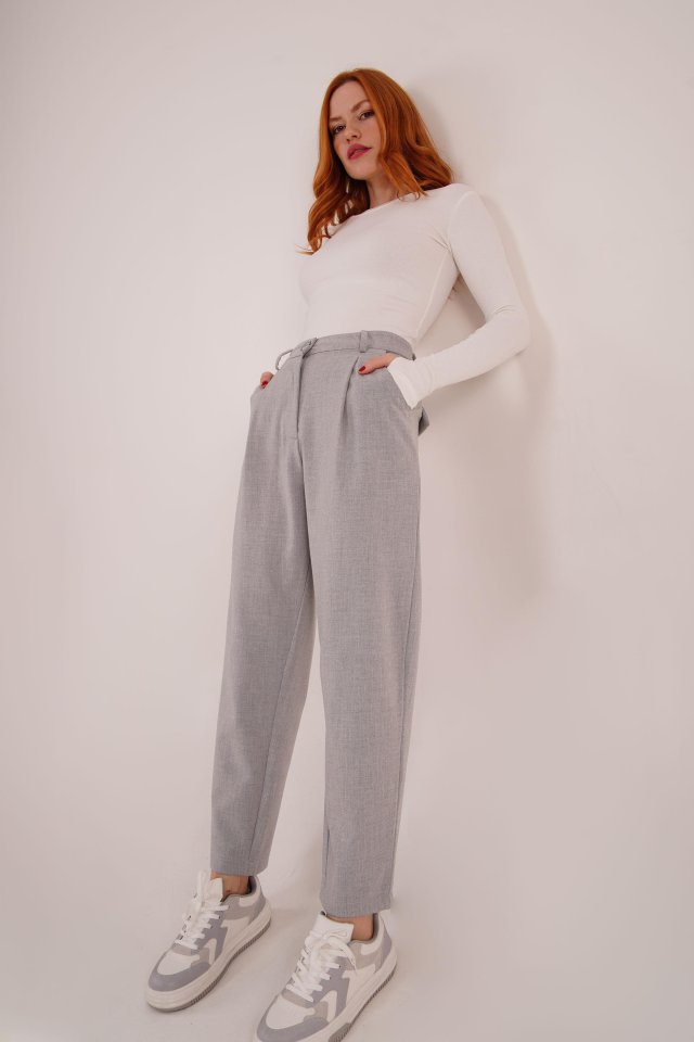 Kapama Cep Detaylı Siyah Pantolon