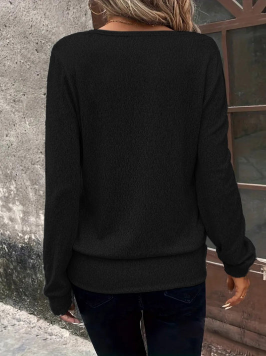 Kadın Uzun Kollu Kruvaze Yaka Kol Ve Etek Ucu Manşet Detay Yumoş Bluz