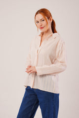 Düğmeli Ve Çizgi Detaylı Siyah Gömlek