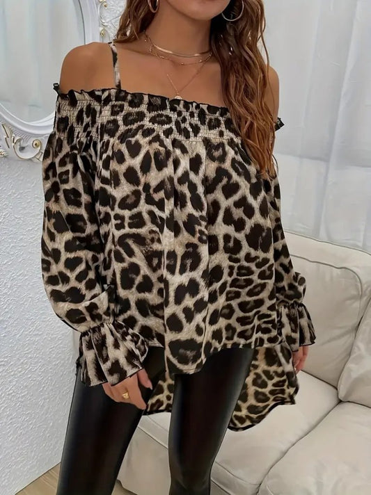Kadın Ip Askılı Omuzlardan Açık Leopar Desenli Asimetrik Kesim Süprem Bluz