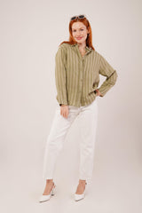 Düğmeli Ve Çizgi Detaylı Siyah Gömlek