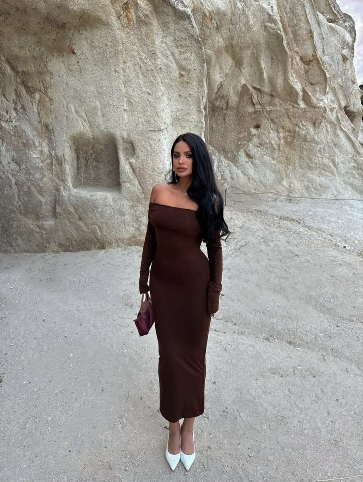 Kadın Uzun Kollu Madonna Yaka Midi Boy Elbise