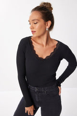 Kadın Dantel Detay V Yaka Kaskorse Kumaş Bluz