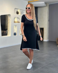 Kadın Kısa Kollu Geniş Yuvarlak Yaka Viskon Elbise