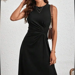 Kadın Sıfır Kollu Bisiklet Yaka Büzgülü Asimetrik Kesim Detaylı Janjan Krep Elbise