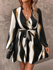 Kadın Uzun Kollu Kruvaze Yakalı Desenli Modal Mini Elbise