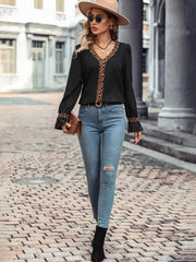 Kadın Uzun Kollu V Yakalı Leopar Detaylı Krep Bluz