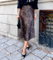 Kırmızı Siyah Desenli Saten Etek 15806