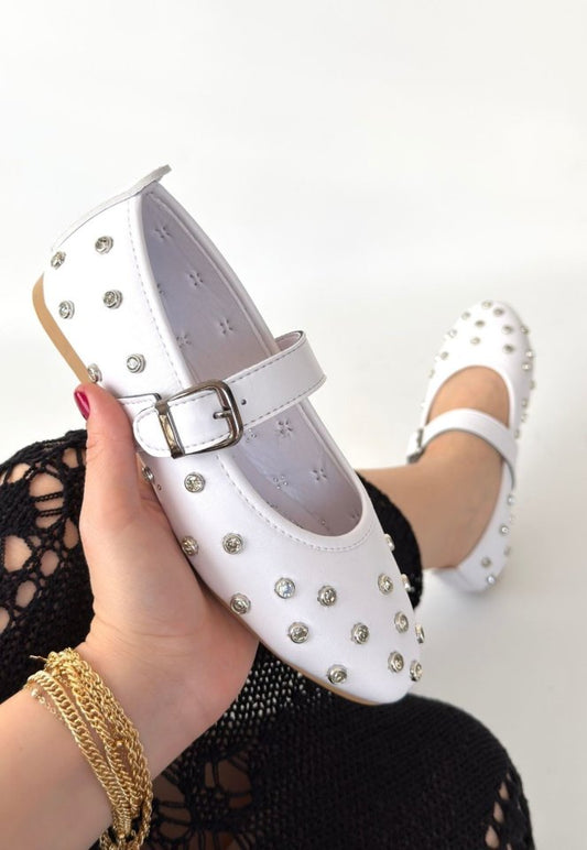 Ritta Beyaz Cilt Kemerli Babet Ayakkabı