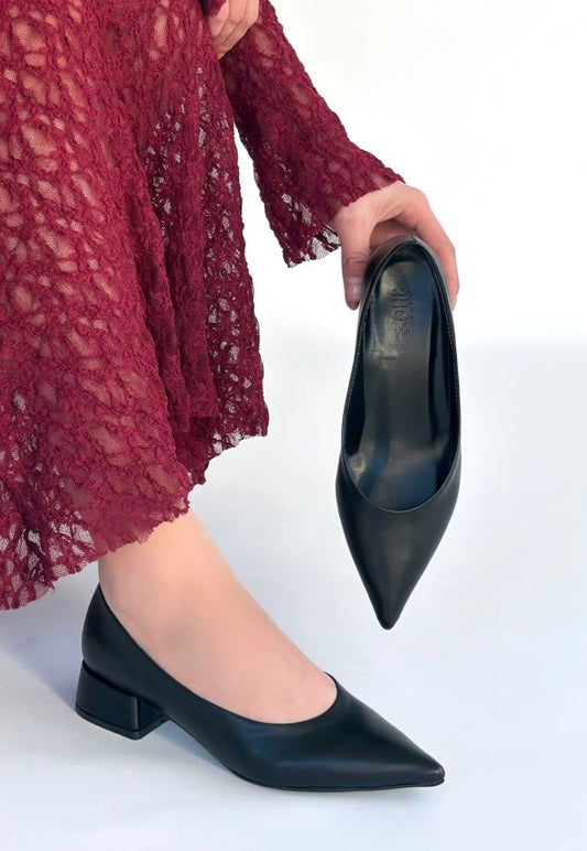 Ferla Siyah Cilt Topuklu Ayakkabı