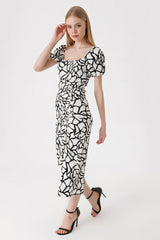 2396 Yırtmaçlı Yazlık Örme Elbise - Bisküvi