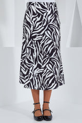 Kırmızı Siyah Desenli Saten Etek 15806