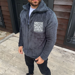 Erkek Polar Fermuarlı Sweatshirt – Kapüşonsuz, Cepli, Yumuşak Dokulu, Oversize Rahat Kalıp, Kışlık Sıcak Tutan Fermuarlı Üst - Füme