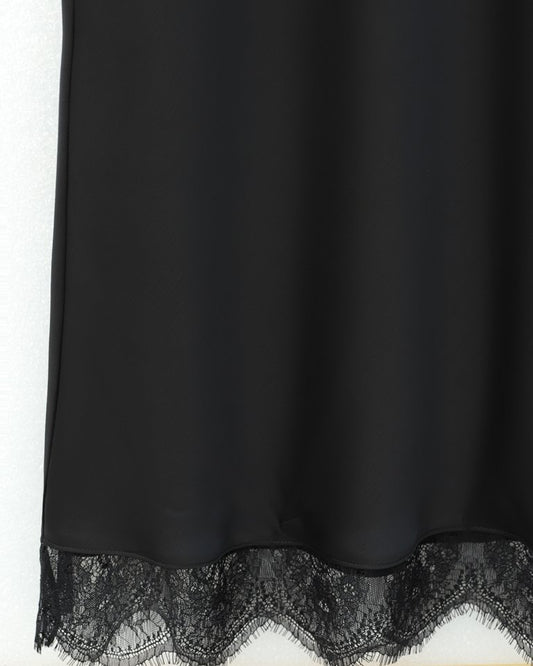 Ucu Dantel Detaylı Saten Etek -Siyah
