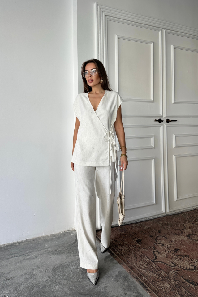 KETEN PULLU KRUVAZE BAĞLAMALI BLUZ - PANTOLON TAKIM - Ham