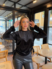 Kadın Uzun Kollu Bisiklet Yaka Yanları Ve Kolları Büzgülü Kadife Bluz