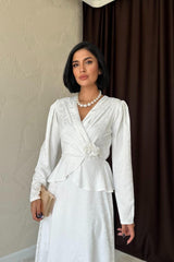 Ekru Pile Detaylı Kruvaze Elbise