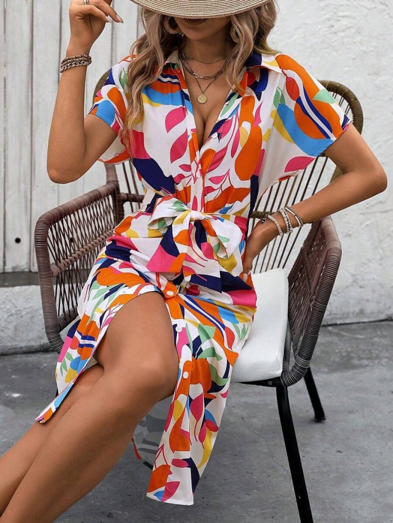 Kadın Kısa Kollu Yakalı önü Düğmeli önden Drapeli Desenli Süprem Elbise