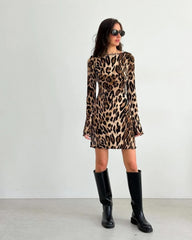 Kadın Uzun Kollu Sırtı Açık Bağlamalı Leopar Desenli Kısa Dalgıç Elbise
