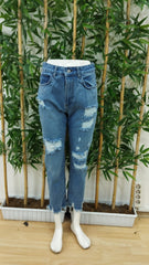 Kadın Dar Kesim Cepli önden Yırtık Desenli Denim Pantolon