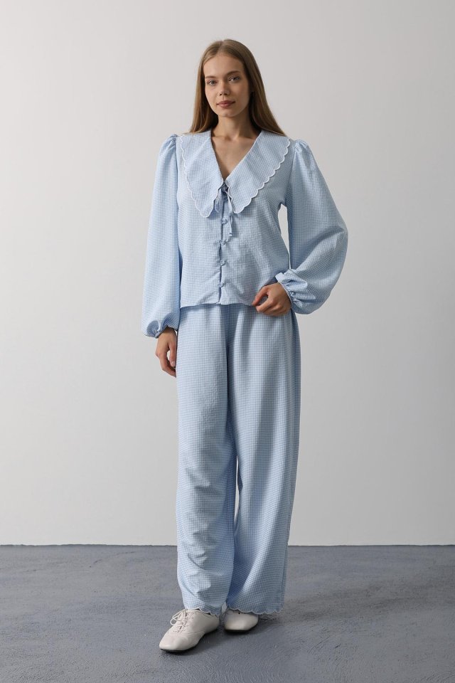 İşlemeli Bebe Yakalı Pantolon Takım - Taş