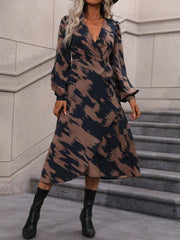 Kadın Uzun Kollu Kruvaze Yakalı Yandan Bağlamalı Desenli Mini Modal Elbise