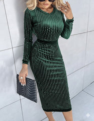 Kadın Uzun Kollu Bisiklet Yaka Taşlı Midi Kadife Elbise