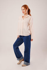 Düğmeli Ve Çizgi Detaylı Siyah Gömlek